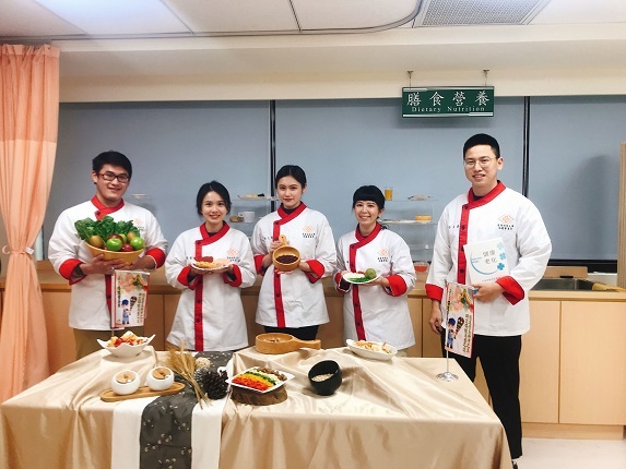 保營系培育營養照護、營養科學、製備健康餐飲、食品分析檢測及保健食品功能性評估之專業人員，為國內少數優質保健營養專科科系。